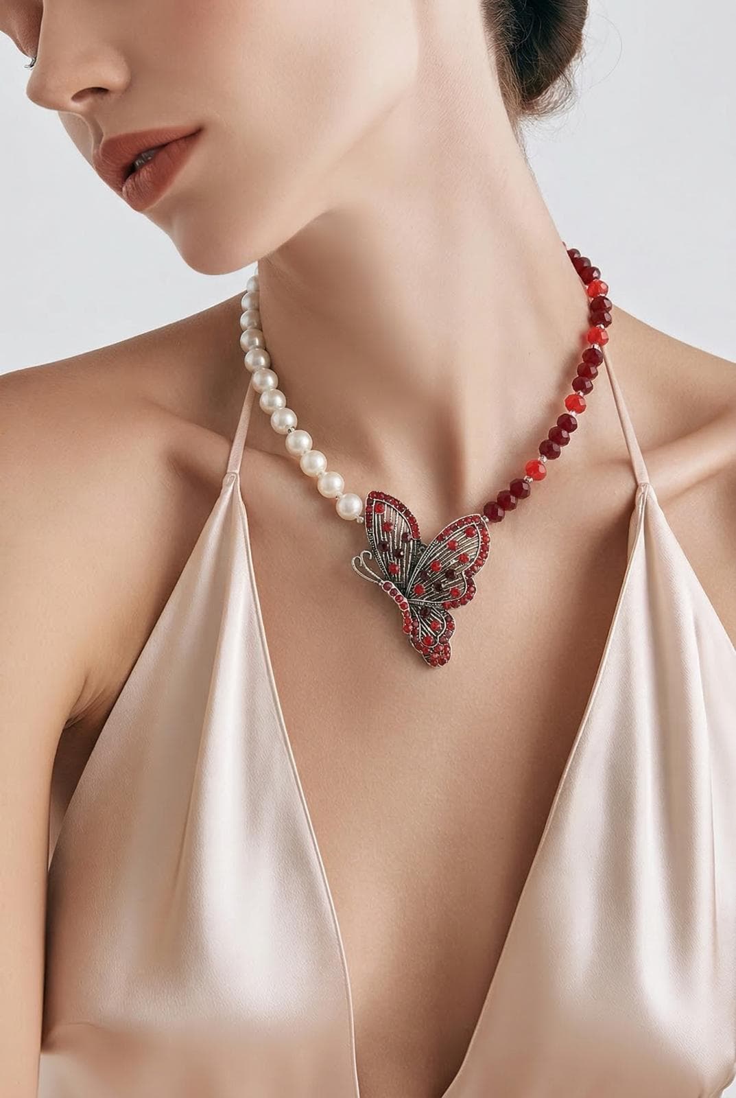 Kelebek Vintage İnci Kırmızı Akik Kolye