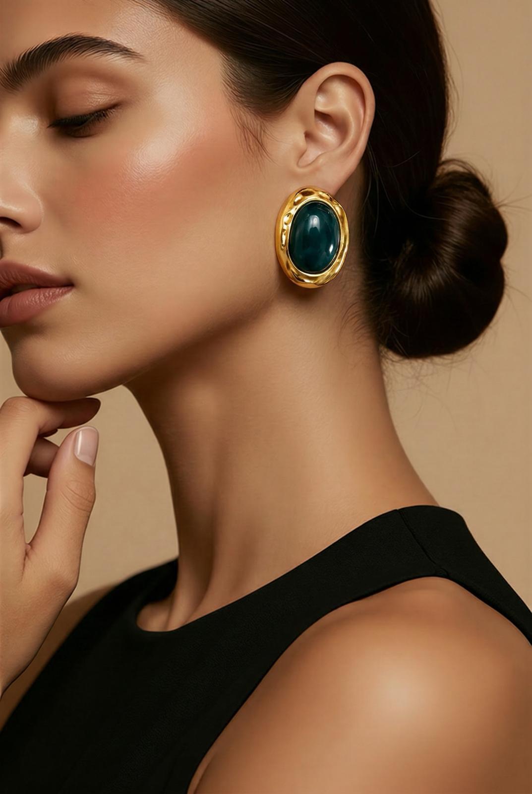 Smaragd Cabochon Vintage Düğme Küpe